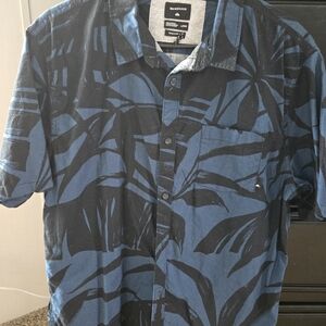 Quiksilver Men's Tropical Blue and Black Shirt